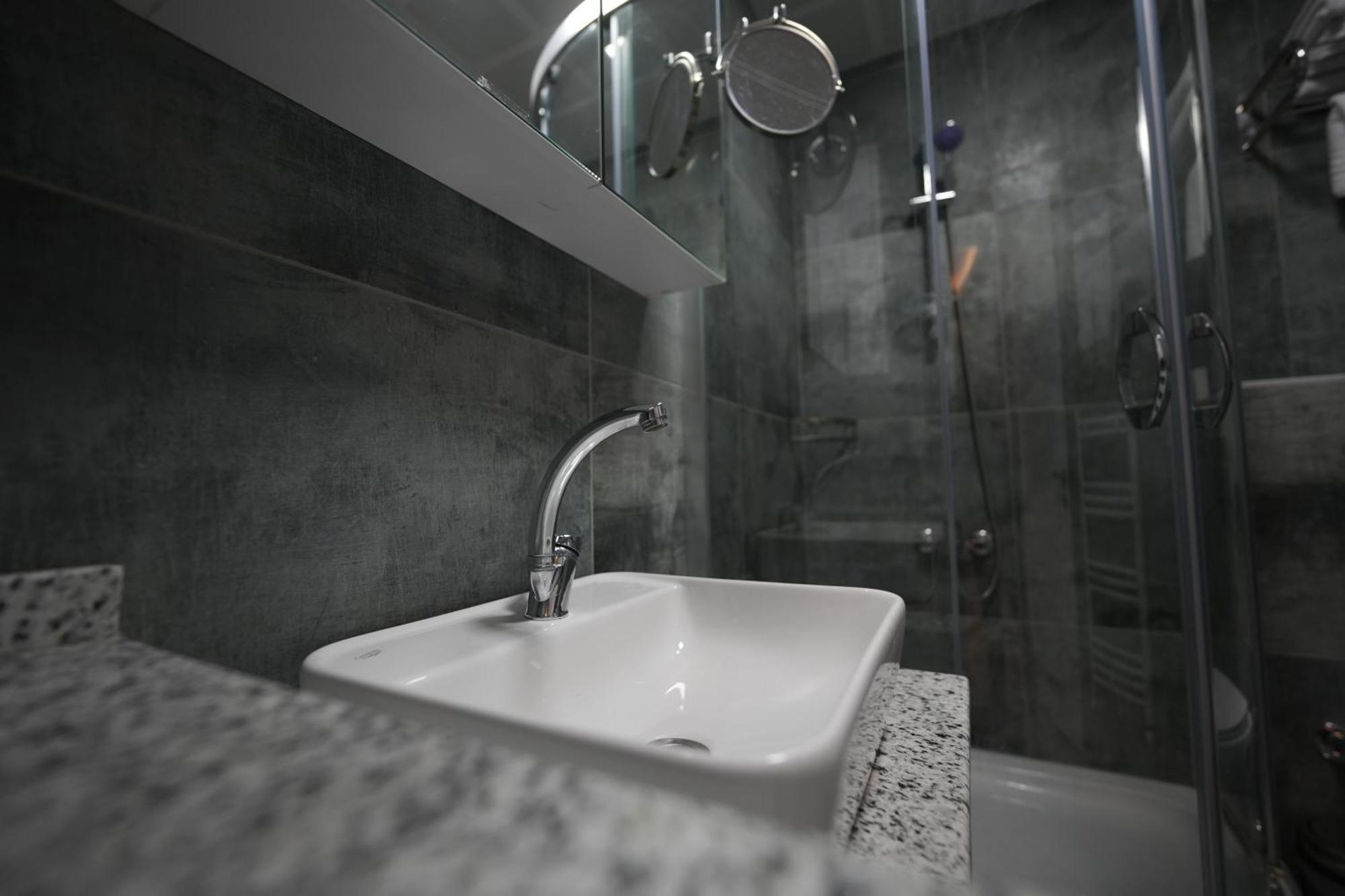 Marlen Hotel Bayrakli İzmir Eksteriør bilde